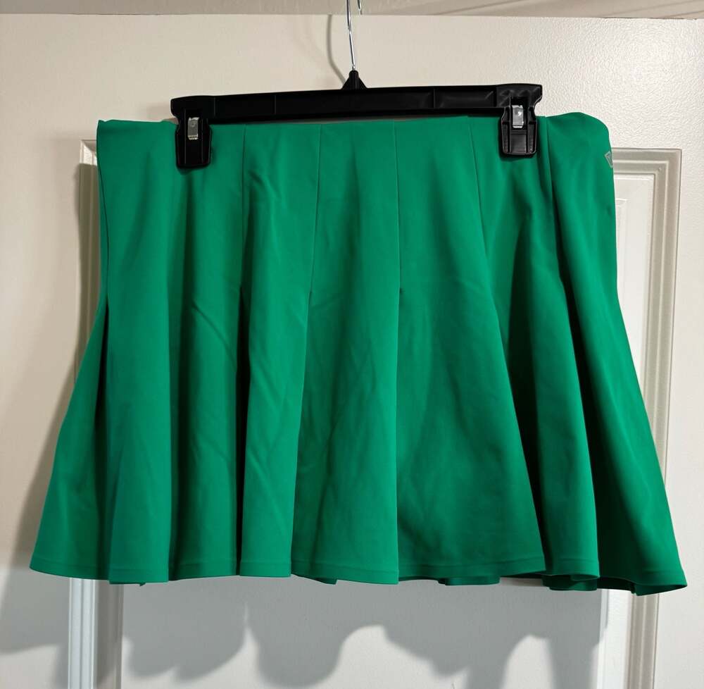 Antonio Melani Women's Athletic Pleated Skort in Green